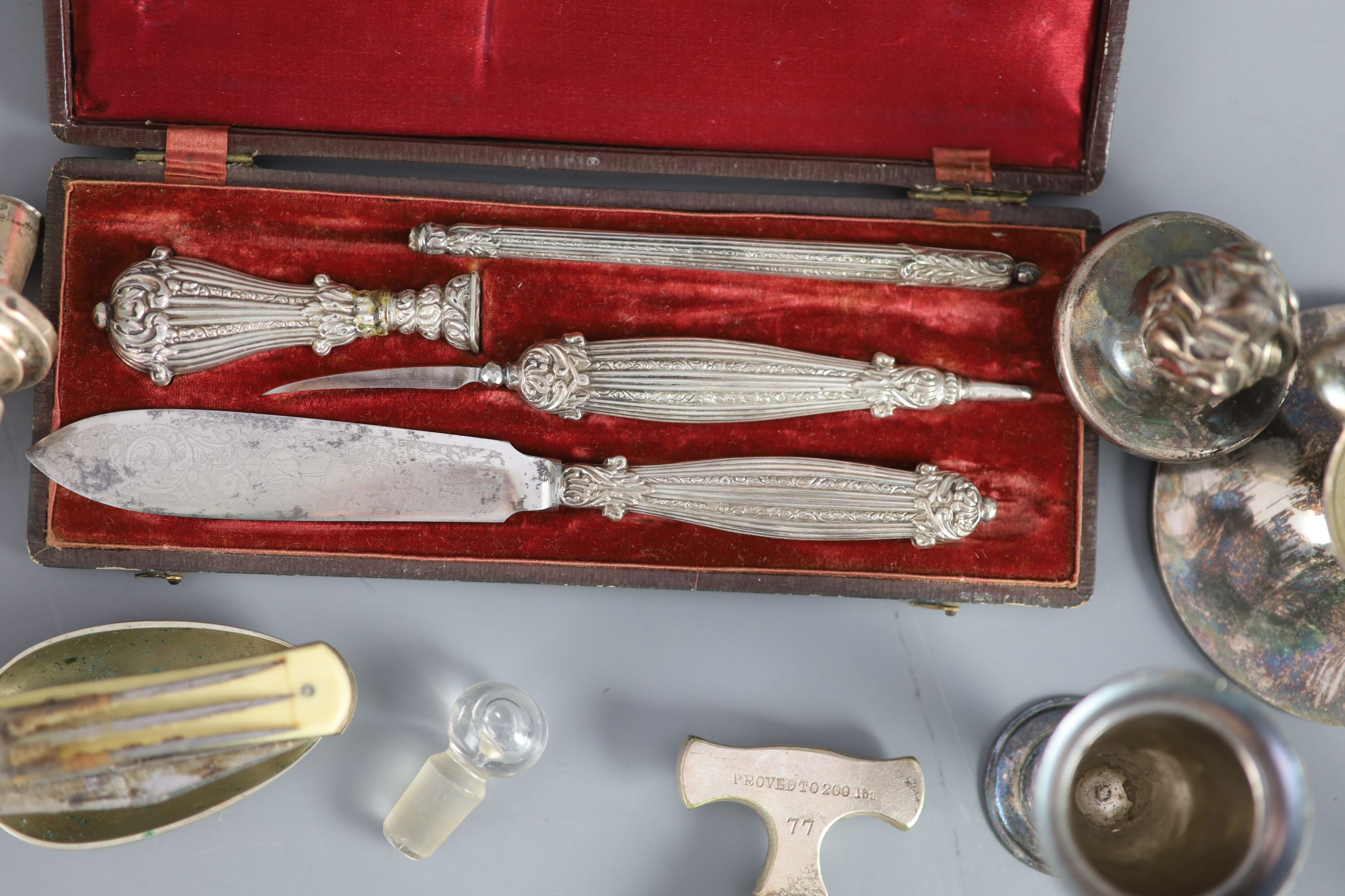 A group of assorted small silver including christening sets,